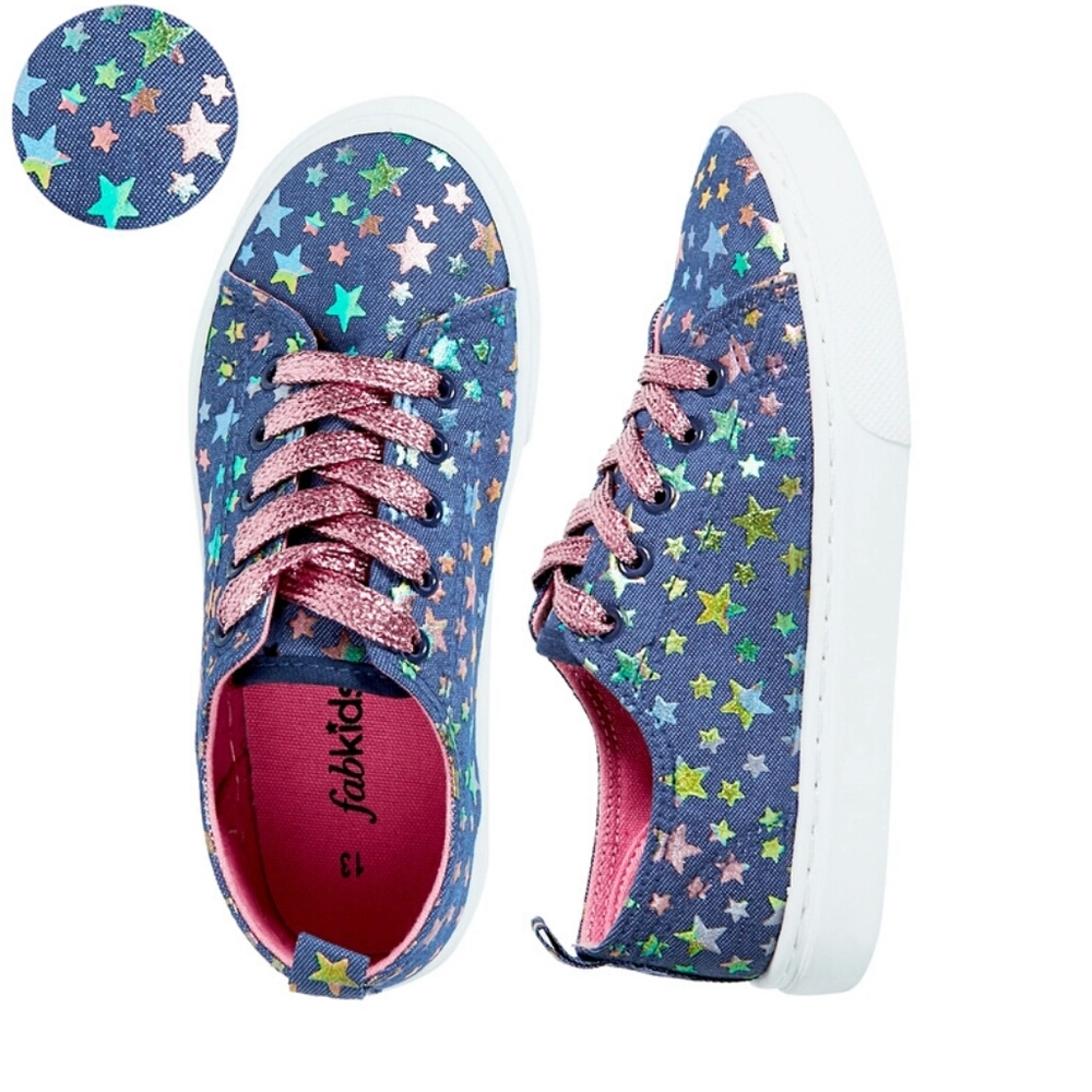 Kids star laces sneakers